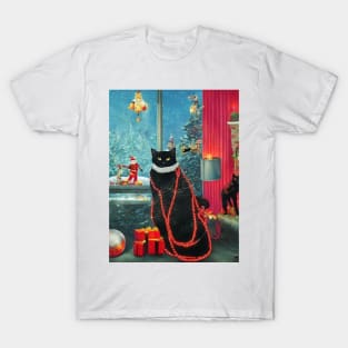 Santa cat tangled up in lights christmas santa T-Shirt